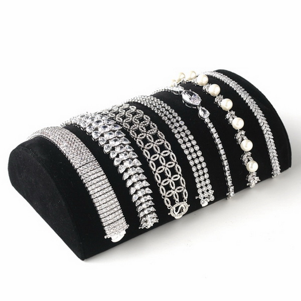 Elegance by Carbonneau Bracelet-Ramp Black Velvet Bracelet Ramp Display