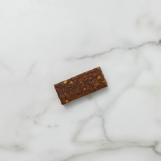 Larabar进口代理批发 Larabar 非转基因不含麸质纯素不含乳制品不含大??豆腰果饼干健康棒，27.2 盎司，每箱 4 块