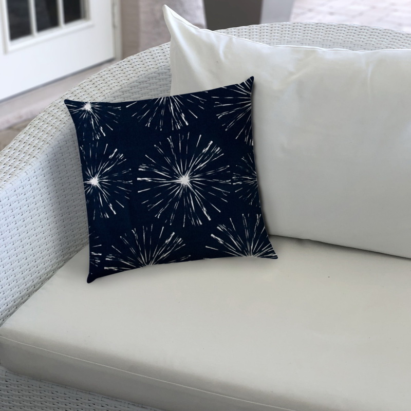 酷牌库|商品详情-USA Made Pillow And Pouf进口代理批发 FIREWORKS 海军蓝室内/室外枕头 - 缝制闭合 B06892293