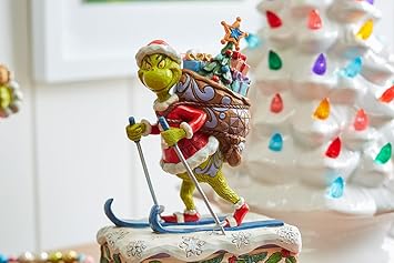 酷牌库|商品详情-Enesco进口代理批发 Enesco Dr. Seuss Grinch by Jim Shore 圣诞老人格林奇滑雪带玩具袋雕像，格林奇玛树脂石手工制作收藏品圣诞雕像家居装饰雕塑雕像，6.75 英寸，多色