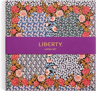 Galison进口代理批发 Galison Liberty Anita Peggable 国际象棋套装 - 适合任何游戏爱好者的独特花卉游戏套装，配有 32 个木质棋子和 1 个便携式国际象棋棋盘，非常适合旅途中游戏！