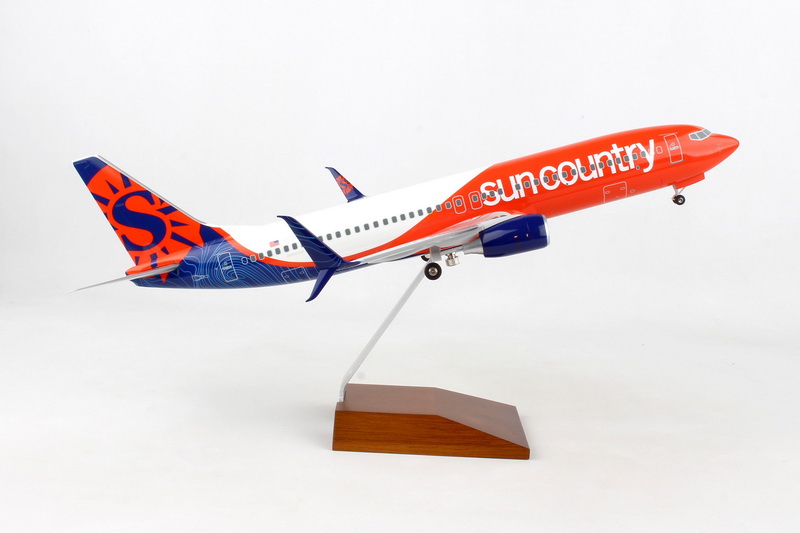 SkyMarks进口代理批发 SkyMarks SKR8277Skymarks Sun Country 737-800 1/100 带齿轮和支架