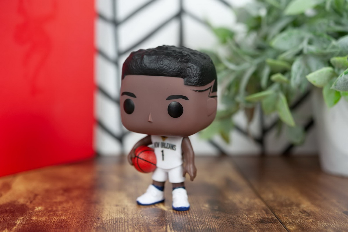 酷牌库|商品详情-Funko进口代理批发 芬科流行音乐！ NBA 乙烯基人偶新奥尔良鹈鹕队锡安・威廉姆森，3.75 英寸