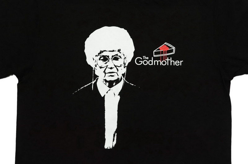 酷牌库|商品详情-Goodie Two Sleeves进口代理批发 The Golden Girls Sophia Petrillo 'The Godmother' 男士 T 恤 | SHOPBOP大的