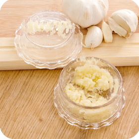 Clear Garlic Twister, Kitchen Tools, 3" L x 1.5" H