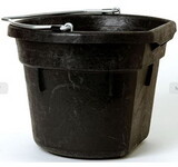 Behlen DF18FB Rubber Flat Back Bucket - Black - 18 Quart - Each