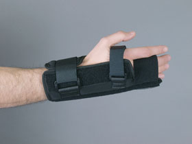 AliMed 5910- Wrist Splint w/MP Block - Right - Small/Medium