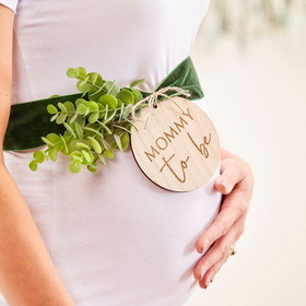 Ginger Ray PY163212 Mommy To Be Sash  With Foliage And Wooden Tag