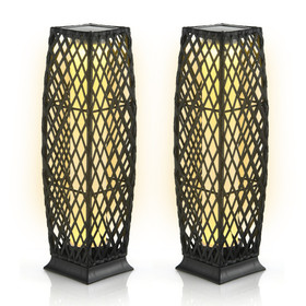 Costway 67892541 2 Pieces Solar-Powered Diamond Wicker Floor Lamps with Auto LED Light-Black