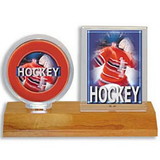 Ultra Pro Hockey Puck & Card Holder - Wood Base