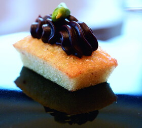 Chocolate World SSF025-N Flexiform mini financiers
