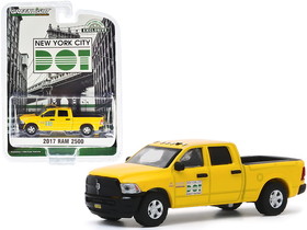 Greenlight 30173  2017 RAM 2500 Pickup Truck Yellow "New York City DOT - Brooklyn Street Maintenance" "Hobby Exclusive" 1/64 Diecast Model Car