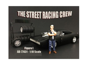 American Diorama 77431  The Street Racing Crew Figure I For 1:18 Scale Models