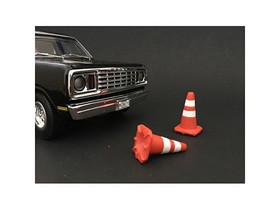 American Diorama 77520  Traffic Cones Accessory Set of 4 pieces for 1/18 Scale Models