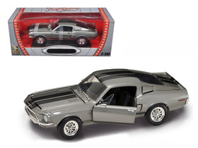 Road Signature 92168s  1968 Shelby GT 500KR Silver 1/18 Diecast Model Car