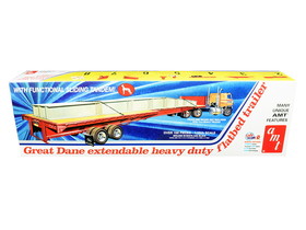 AMT AMT1111  Skill 3 Model Kit Great Dane Extendable Heavy Duty Flat Bed Trailer with Functional Sliding Tandem 1/25 Scale Model
