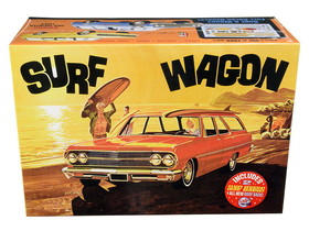 AMT AMT1131  Skill 2 Model Kit 1965 Chevrolet Chevelle "Surf Wagon" with Two Surf Boards 4 in 1 Kit 1/25 Scale Model