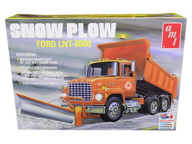AMT AMT1178  Skill 3 Model Kit Ford LNT-8000 Snow Plow Truck 1/25 Scale Model