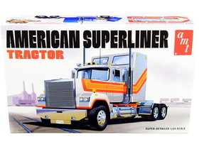 AMT AMT1235  Skill 3 Model Kit American Superliner Semi Tractor 1/24 Scale Model