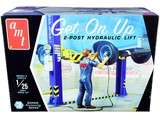 AMT AMTPP017M  Skill 2 Model Kit Garage Accessory Set #3 (2-Post Hydraulic Lift) with Figurine 
