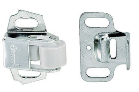 D. Lawless Hardware Single Roller Catch For Flush Doors - Zinc Plated C24-C620