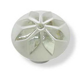 Liberty Hardware 1-3/8" Flower Design Glass Knob Clear