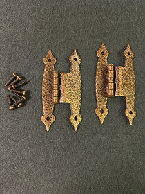 D. Lawless Hardware Pair of Hinges 3/8" Offset Hammered Antique Copper