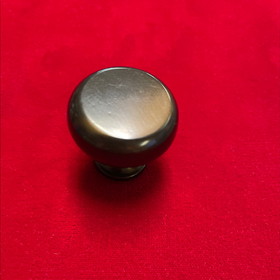Liberty 1-1/4" Round Knob Rubbed Bronze