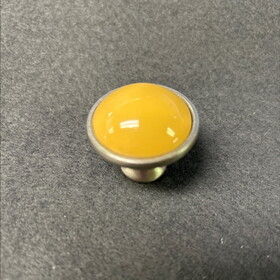 Liberty LQ-PBF454Y-Y-25 (25-Pack) 1-3/8" Betsy Fields Knob Satin Nickel with Yellow Insert