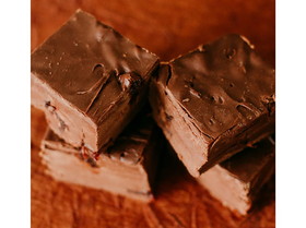 Dutch Valley Chocolate Covered Cherry Fudge 12/8oz, 598167