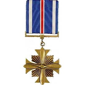 Eagle Emblems M0015 Medal-Dist.Flying Cross (3")