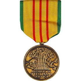 Eagle Emblems M0062 Medal-Viet,Service (2-7/8")