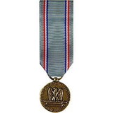 Eagle Emblems M2040 Medal-Usaf, Good Conduct (Mini) (2-1/4