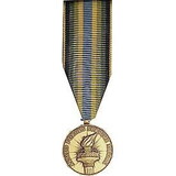 Eagle Emblems M2214 Medal-Armed Forces Svc. (Mini) (2-1/4