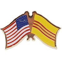Eagle Emblems P09821 Pin-Usa/Vietnam (CROSS FLAGS), (1-1/8")