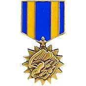 Eagle Emblems P14925 Pin-Medal,Air (1-3/16")