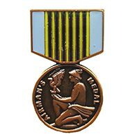Eagle Emblems P14961 Pin-Medal,Airmans (1-3/16")