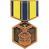 Eagle Emblems P15046 Pin-Medal, Usaf Commend. (1-3/16