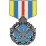Eagle Emblems P15318 Pin-Medal, Def.Super.Svc. (1-3/16