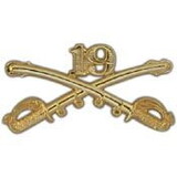 Eagle Emblems P16192 Bdg-Army, Cav.Swords, 19Th (2-1/4