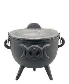 AzureGreen ICR013  4.5" Triple Moon cast iron cauldron w/ lid
