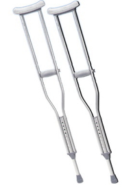Underarm adjustable aluminum crutch