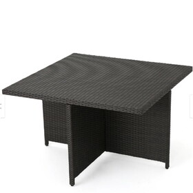 Puerta 48In Square Dining Table