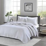 3 Piece Quilt Set White Full/Queen