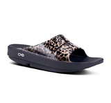 Oofos 1103BKLEPRD OOahh Luxe Slide Sandal (W)(Leopard)
