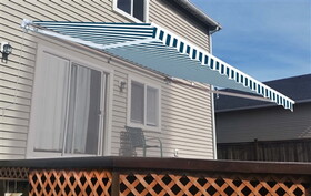 ALEKO AW-BLUEWH03-AP Retractable Patio Awning - Blue and White Striped