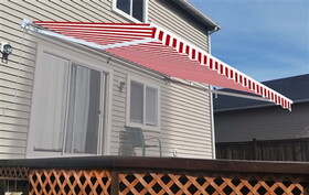 ALEKO AW-RDWTSTR05-AP Retractable Patio Awning - Red and White Striped