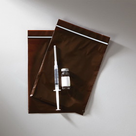 Health Care Logistics - UV Protection Zippit&reg; Bags, Amber, 6 x 8