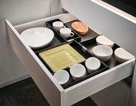 Hafele Side Profiles, Hafele Matrix Box P50, drawer side height (3 5/8") 92 mm, load bearing capacity (110 lbs) 50 kg