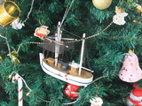 Handcrafted Model Ships Trawler-6-102-XMAS Wooden Fishing R Us Model Fishing Boat Christmas Tree Ornament